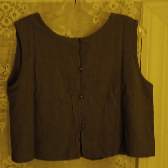 Shorts and top set - Picture 7 of 8